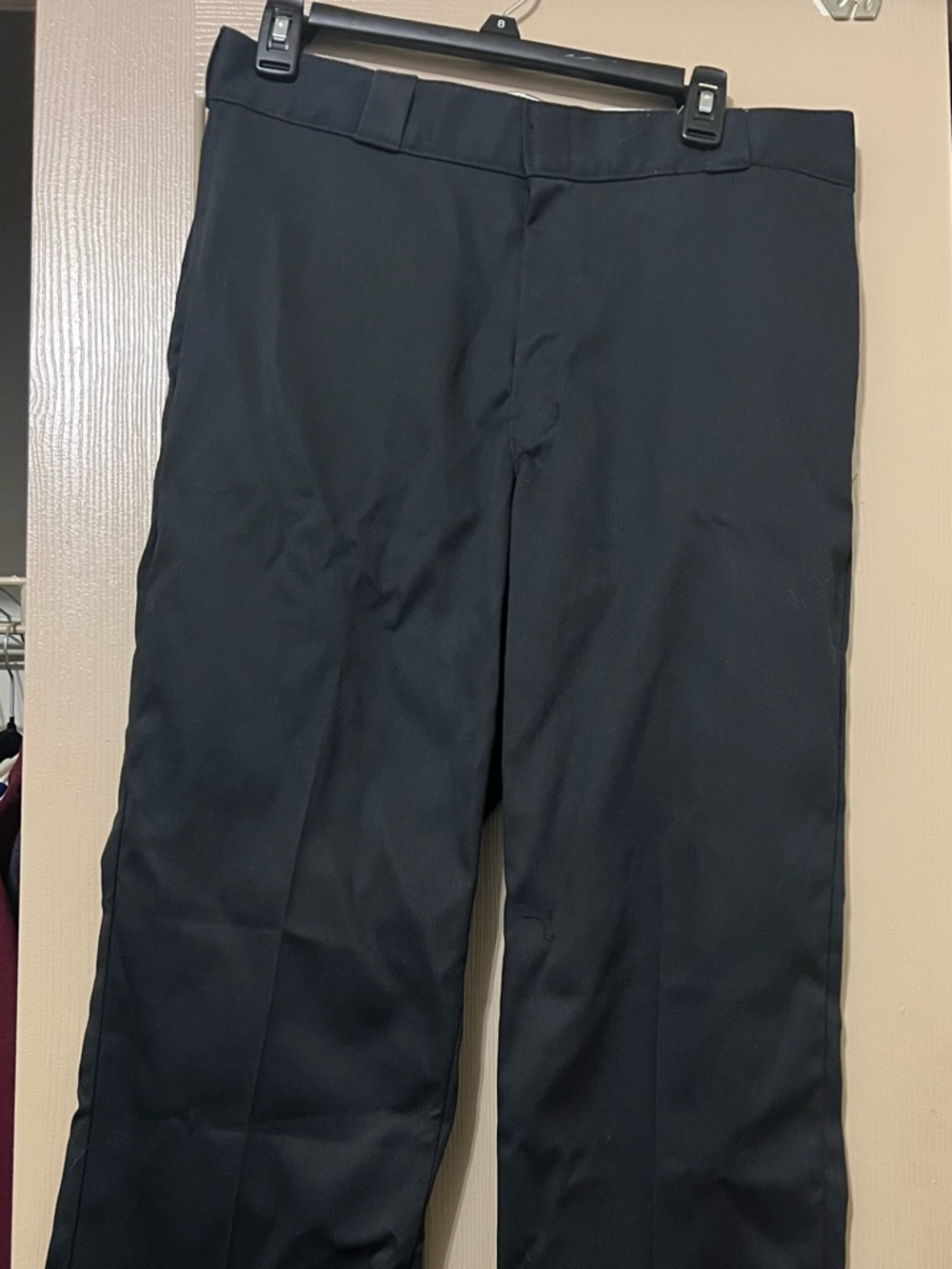 Classic Men’s Black Straight-Leg Dickies Work Pants